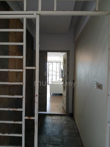 Rivercity Condominium 1