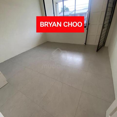 DOUBLE STOREY INTERMEDIATE HOUSE FOR RENT At BDC KUCHING SARAWAK 1