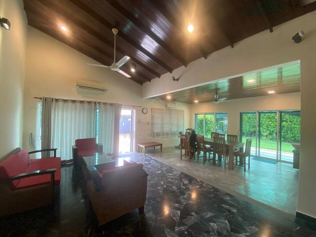 CORNER LOT ‼️ 1 Storey Bungalow House Seksyen 4 Petaling Jaya 1