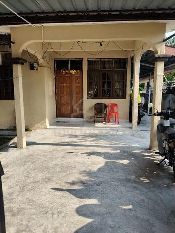 Bungalow House for Sale at Balik Pulau (Fully Renovated) 1