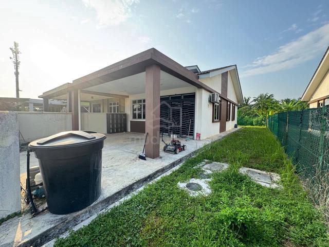 Sewa nego 4 bilik Semi D Single Storey Jln Kebun Sek 30 Shah Alam 1