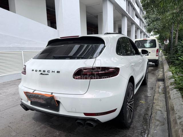 2018 Porsche Macan 2.0 SUV PDLS PASM PDCC Sport - 1