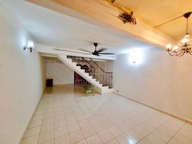 FULL LOAN Double Storey Jalan Pasai 3 Bandar Baru Sri Petaling KL 1