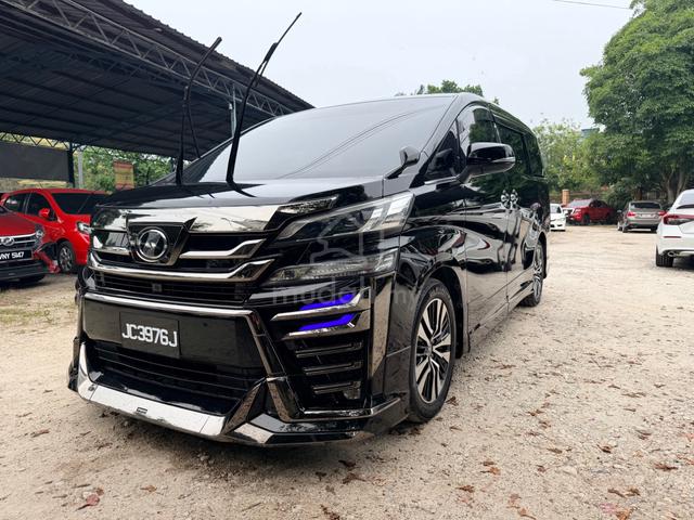 Toyota VELLFIRE 2.5 ZG Sunroof Facelift (A) - 3