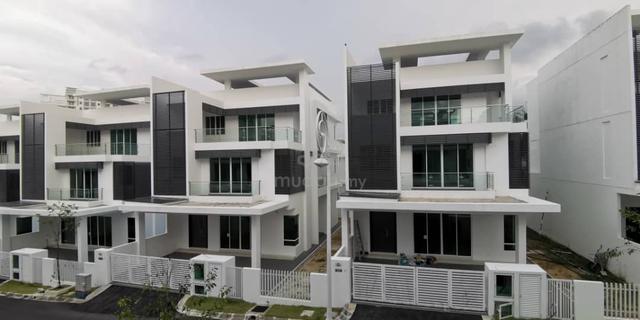 3-Storey Zero Lot Bungalow for Sale Hill Park Alma 1