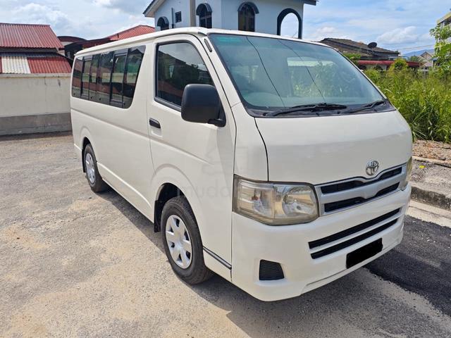 2013 Toyota HIACE 2.5 FACELIFT (M)WINDOW VAN - 3