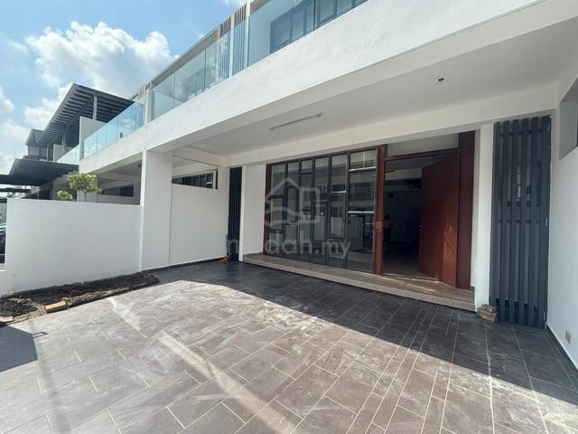 Pulai Jaya @ Cube 176 Double Storey Terrace House For Sales 1