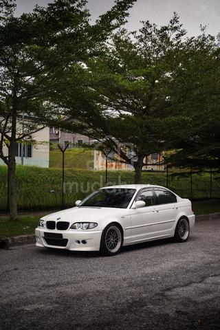2001 E46 325i - 1