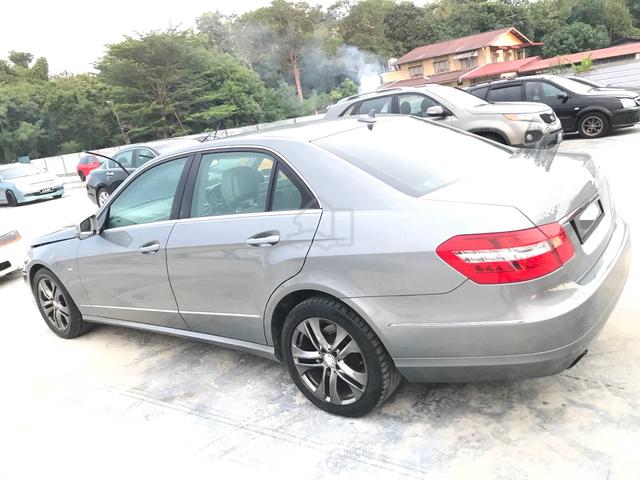 Mercedes Benz E200 1.8 CGI(A)LEATHER S/18"AMG RIM - 5
