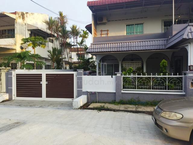 Semi d 2 tingkat jalan delima taman bukit melaka bukit beruang 1