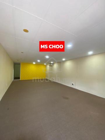 Krystal Square shop lot facing main road Bukit Jambul 1
