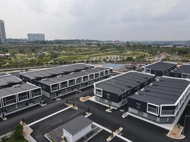 [Corner Shoplot New] The Corak, Serenia City, Sepang, Dengkil 1