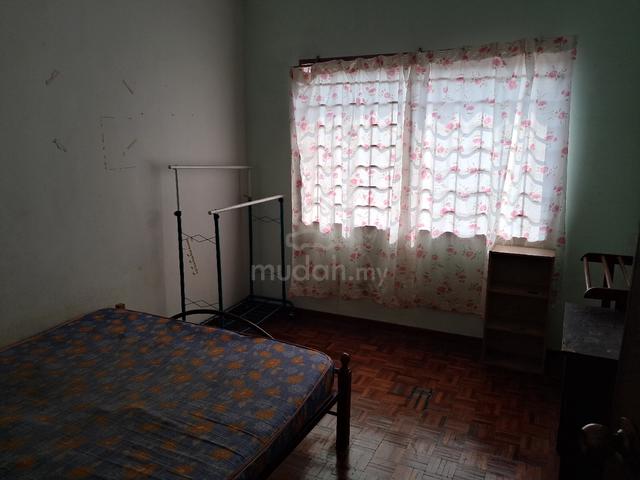 Bilik utk disewa di Batu 6, Kuantan 1