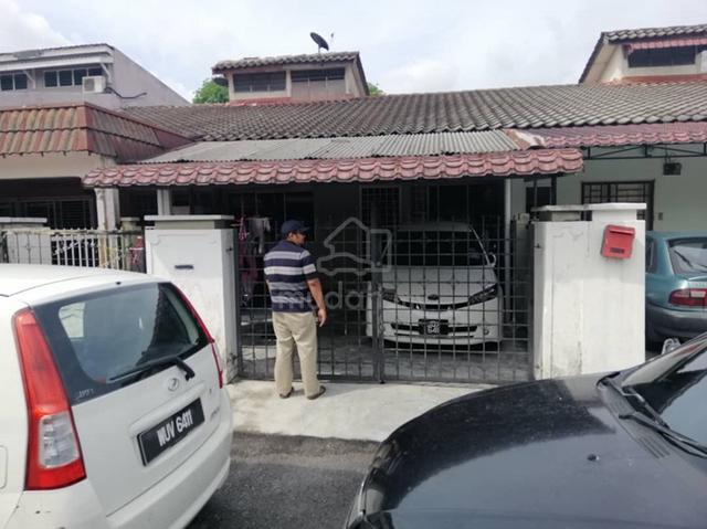 Bilik Sewa Perempuan – Taman Sri Serdang 1