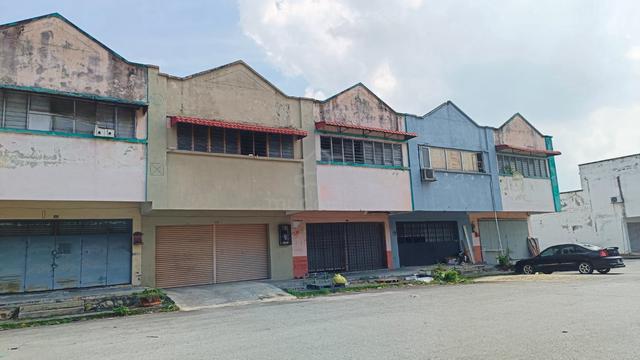 1.5 sty Factory Warehouse (20x80sqft) Sri Haneco Semenyih for rent 1