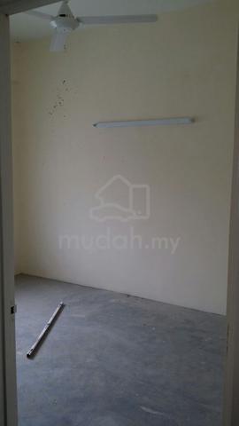 Bilik untuk disewa area juru penang 1
