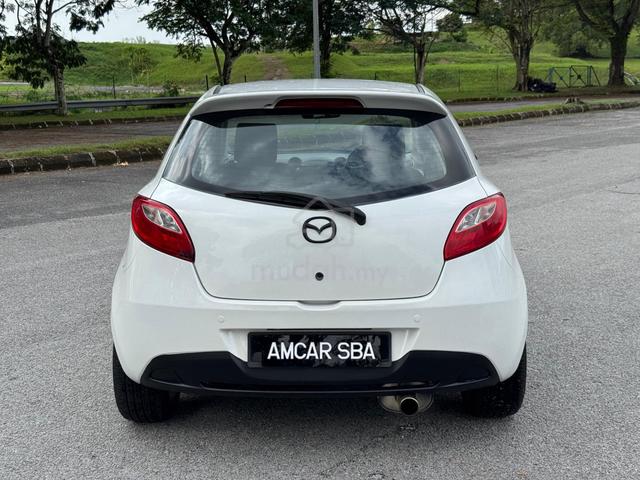 Mazda 2 1.5 R (A) HATCH BACK SPORTY LOOK - 3