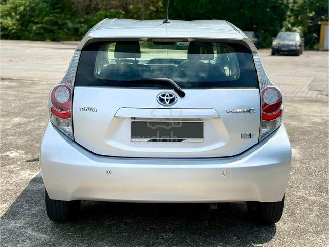 2013 Toyota PRIUS C 1.5 (HYBRID) (A) LOW MILLEAGE - 5
