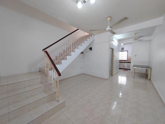 Full Loan + Cash Out Unit / Jalan Cemara @ Bandar Putra Kulai 1