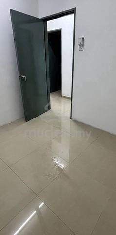 small room rental 1