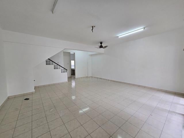 FACING OPEN! FREEHOLD! 2 Sty House @ Taman Mutiara Kemuning, Shah Alam 1