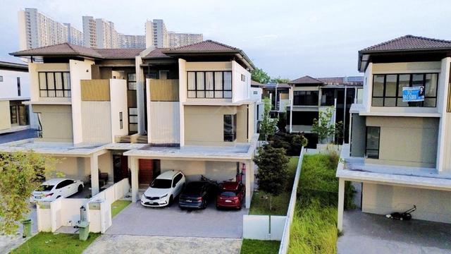 3-Storey, Semi D, Ridgefield Residence, Tropicana Heights, Kajang 2 1