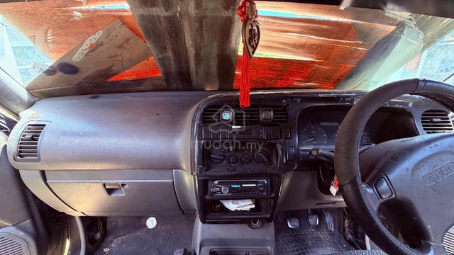 1996 Isuzu TROOPER 3.1 TDI (M) - 4