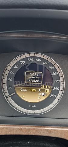 2012 Mercedes Benz E200 CGI BlueEFCY - 5
