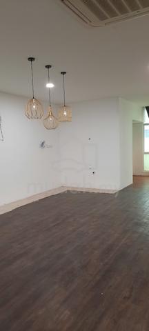 Partly furnished shop office at 4/6 Bandar Puteri, Puchong. 5