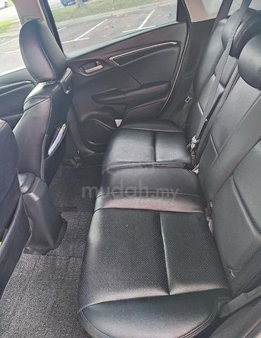 2015 Honda JAZZ 1.5 V (A) - 4