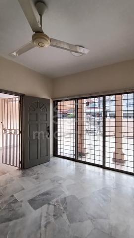 Double Storey House USJ 2  4room 3Bath 1