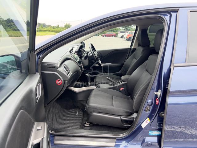 2014 Honda CITY 1.5 V Facelift GM6 (A) - 5