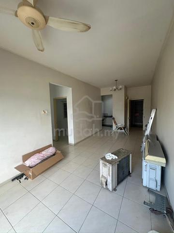 Baiduri Courts (Bukit Puchong) 1