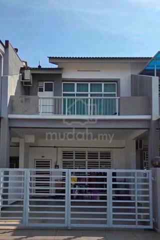 2 storey terraced house 1