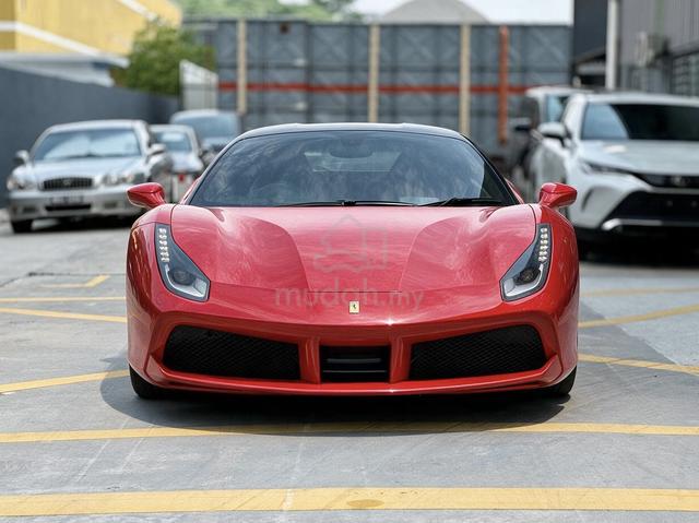 2016 Ferrari 488 GTB LOW MILEAGE / WELL KEPT - 3