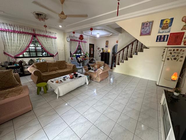 Double Storey Corner Terrace House at Stapok Selatan 2