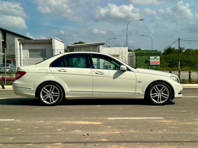 -2011 Mercedes Benz C250 CGI BlueEFCY Cantik Cun2 - 3