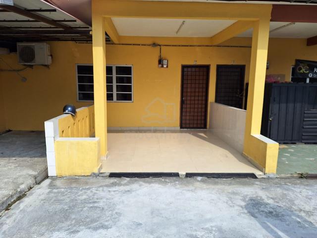 Huge Terraced House Sg Merab Bangi For Rent 1