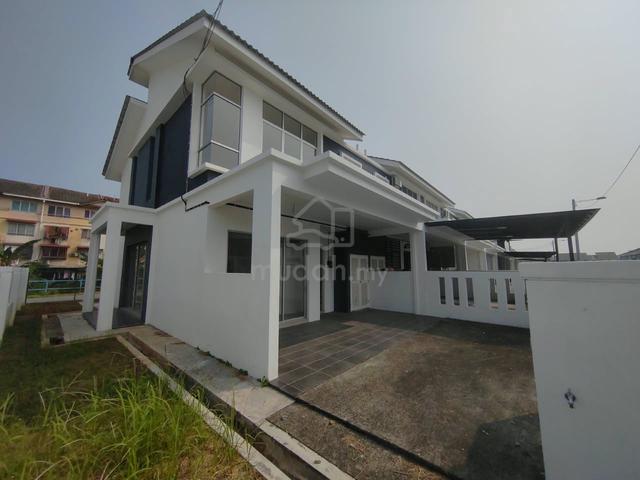【 New House, Endlot with 10ft land 】 2 Storey House, Taman Bunga Raya 1