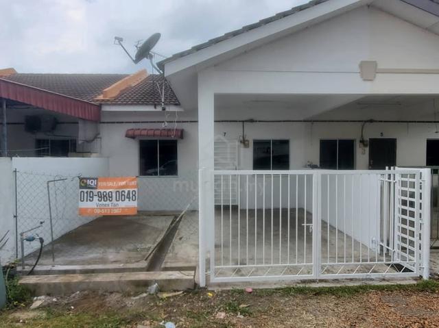 Single-Storey Terrace with Freehold Title in Taman Tas, Kuantan 1