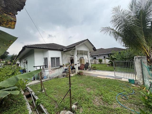 TERMURAH TANAH LUAS Single Storey Bungalow Desa Melor, Serendah 1