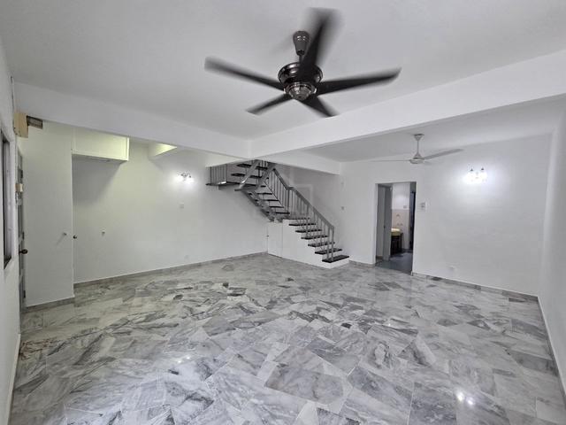 Refurbish Unit. Teres 2 Tingkat, Taman TTDI Jaya Seksyen U2, Shah Alam 1