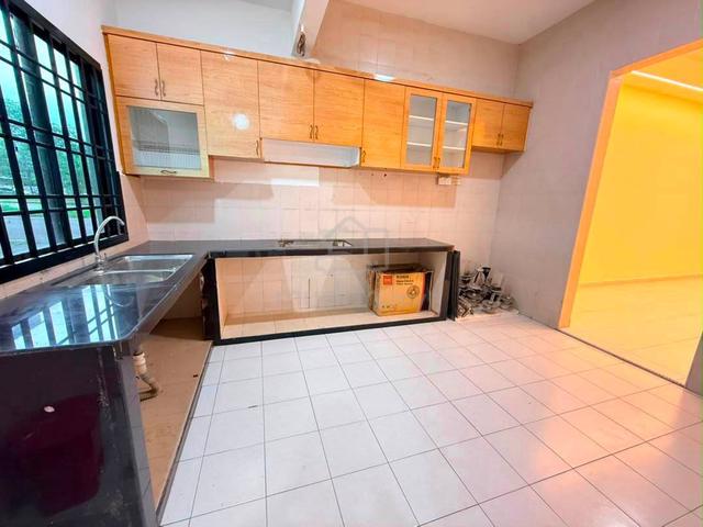 For Sale  Jalan Pulai Jaya 15  Single storey terrace 1