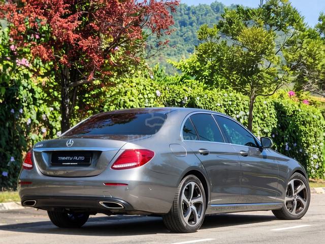 REG 2020 MERCEDES E200 Sportstyle Local 1 Owner - 3