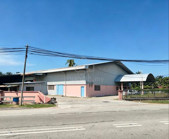 Commercial Factory For RENT @ MUAR MAIN ROAD | 43560sqft丨Direct Owner 1