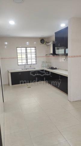 Bandar Bukit tinggi 2sty house for rent 1