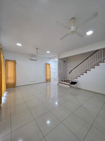 [32x70sf,4 Aircond] Cluster Semi-D Tenderfields Eco Majestic Semenyih 1