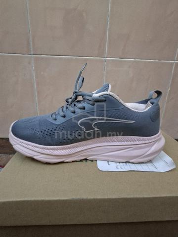 Kasut Sukan - photo 4 of 6