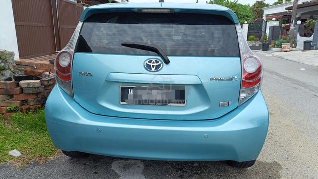 2013 Toyota PRIUS C 1.5 (HYBRID) (A) - 4