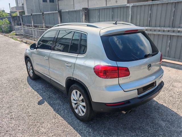 Volkswagen TIGUAN 2.0 Direct Owner Low Mileage - 4